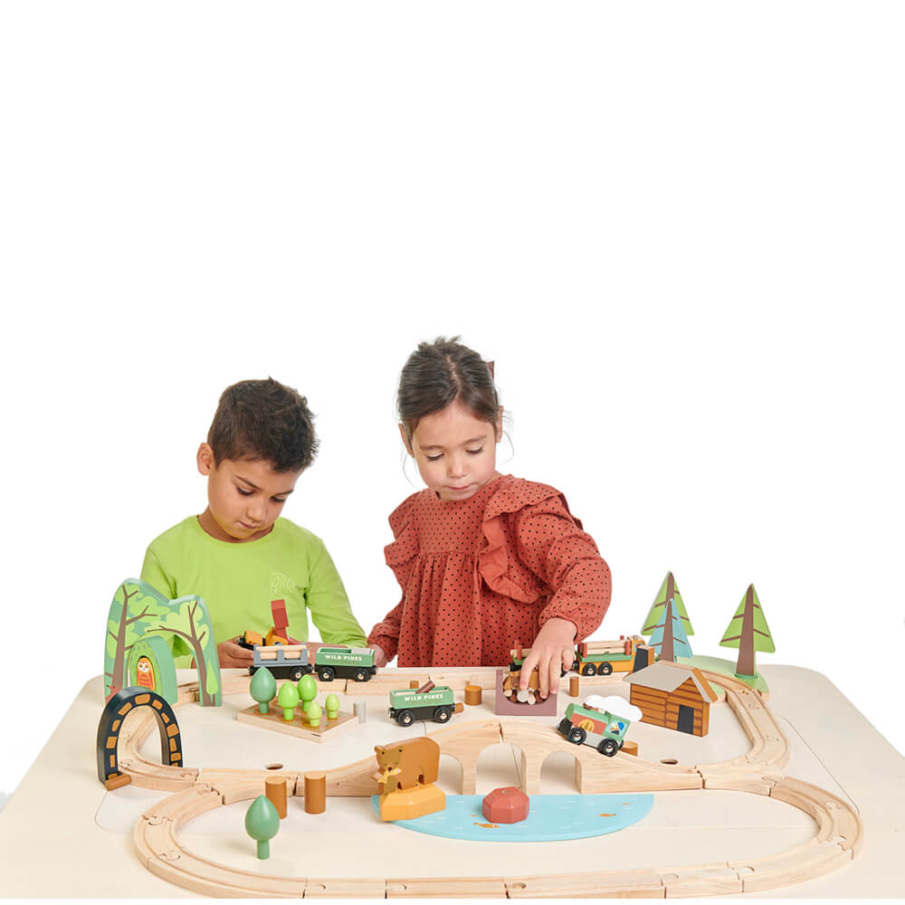 Tender Leaf Wild Pines train Set